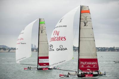 Primer punto para el Emirates Team New Zealand en la final ante Mascalzone Latino Team Audi Primer punto para el Emirates Team New Zealand en la final ante Mascalzone Latino Team Audi