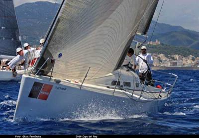 El 'Tarhun I' de El Campello acecha las primeras plazas en la Copa del Rey Audi Mapfre El 'Tarhun I' de El Campello acecha las primeras plazas en la Copa del Rey Audi Mapfre