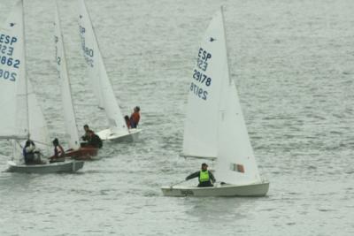 El comienzo del trofeo North Iberia Control de snipe no pudo ser mas complicado en su ejecución en aguas santanderinas El comienzo del trofeo North Iberia Control de snipe no pudo ser mas complicado en su ejecución en aguas santanderinas