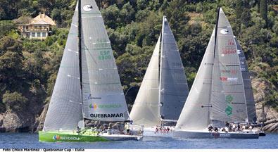 El Desafío se hace con el primer trofeo de la GP42 Quebramar Cup. El Desafío se hace con el primer trofeo de la GP42 Quebramar Cup.