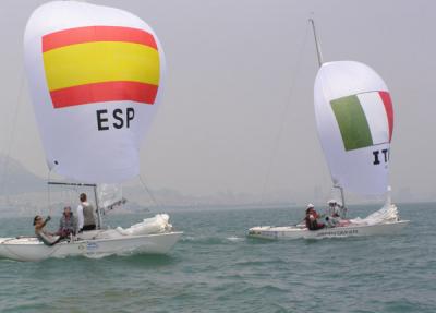 El Yngling ESP 3, con Sandra Azón a bordo, encara los “juegos” con entrenamientos intensivos en Qingdao