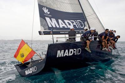 El Turismo Madrid vuelve a navegar en la bahia de Alicante