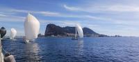 El Circuito Alcaidesa Marina de J/80 sube el volumen en La Línea