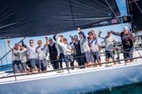 Vayu hizo historia al ganar el primer título de las 52 SUPER SERIES en Newport 