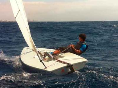 Alejandro Bethencourt al europeo sub-19 de laser radial Alejandro Bethencourt al europeo sub-19 de laser radial