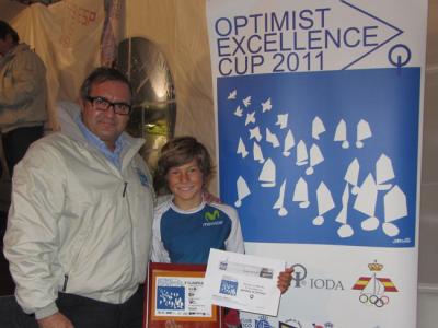 Antonio López (ESP-2093) del RCR Cartagena, ganador de la primera edición de la OPTIMIST EXCELLENCE CUP 2011