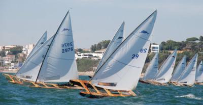 Convocatoria para las clases Vela Radio Control en Almería, Finn en Málaga y Patín a Vela en la bahía de Cádiz. Convocatoria para las clases Vela Radio Control en Almería, Finn en Málaga y Patín a Vela en la bahía de Cádiz.