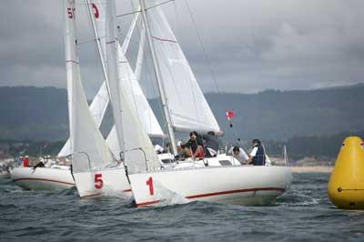 El Grupo Maviva con Maruxa Sanmartín de Capitana se hace con el II Desafío Golf&Vela El Grupo Maviva con Maruxa Sanmartín de Capitana se hace con el II Desafío Golf&Vela