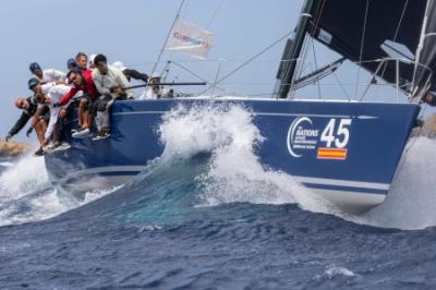 El Nadir recibirá en Baiona el Premio Nacional de Vela Terras Gauda al mejor barco del año