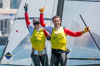 Fernándo Echávarri y Tara Pacheco recogerán en Baiona  el Premio Nacional de Vela al mejor equipo olímpico