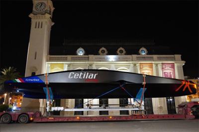 La Marina de València, sede de la fabricación del primer monocasco con foils concebido para regatas oceánicas La Marina de València, sede de la fabricación del primer monocasco con foils concebido para regatas oceánicas