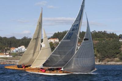 Las primeras unidades de la flota 6mR en Galicia han navegado durante este fin de semana en Sanxenxo Las primeras unidades de la flota 6mR en Galicia han navegado durante este fin de semana en Sanxenxo