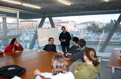 Las tripulaciones gallegas de Match Race se preparan a conciencia en el Centro Galego de Vela de Vilagarcía  