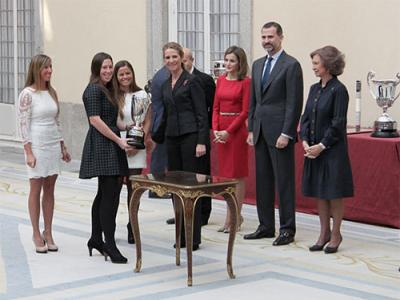 Marina Alabau y Támara Echegoyen recogen los Premios Nacionales del Deportes