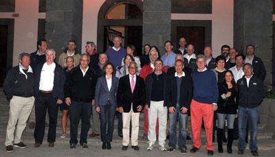 Recepción oficial del Ayuntamiento de Las Palmas de Gran Canaria a los clubes de la VIII Team Racing Internacional Recepción oficial del Ayuntamiento de Las Palmas de Gran Canaria a los clubes de la VIII Team Racing Internacional