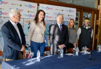 Terra Fecundis y Terra Bus brinda su apoyo a la vela de base en la Región de Murcia
