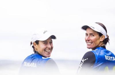 Támara Echegoyen y Berta Betanzos Premio Nacional de Vela Terras Gauda al mejor equipo de regatas femenino Támara Echegoyen y Berta Betanzos Premio Nacional de Vela Terras Gauda al mejor equipo de regatas femenino