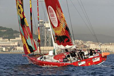 El Estrella Damm Sailing Team 1876 se mantiene en cabeza El Estrella Damm Sailing Team 1876 se mantiene en cabeza