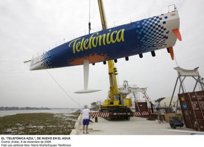 Volvo Ocean Race: El Telefonica azul, de nuevo en el agua