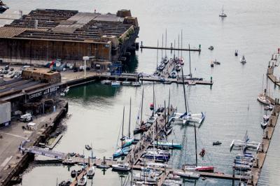 Cinco de los equipos IMOCA de The Ocean Race se preparan para competir en Lorient en el Défi Azimut Cinco de los equipos IMOCA de The Ocean Race se preparan para competir en Lorient en el Défi Azimut