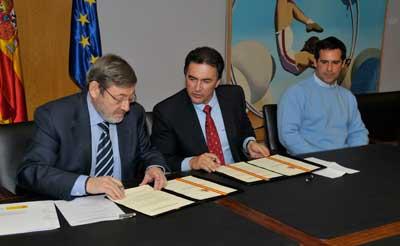 EL CONSEJO SUPERIOR DE DEPORTES Y EL EQUIPO ESPAÑOL PARA LA VOLVO OCEAN RACE 2011-2012 FIRMAN UN ACUERDO DE COLABORACIÓN EL CONSEJO SUPERIOR DE DEPORTES Y EL EQUIPO ESPAÑOL PARA LA VOLVO OCEAN RACE 2011-2012 FIRMAN UN ACUERDO DE COLABORACIÓN
