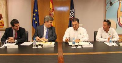 El CSD y el equipo español de la vuelta al mundo a vela firman un acuerdo de colaboracion