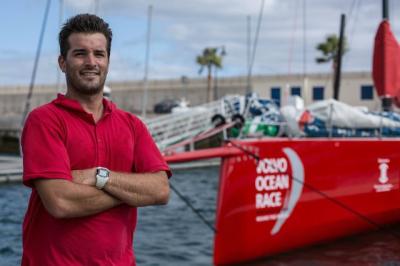 El equipo español en la Vuelta al Mundo, camino de Inglaterra