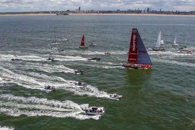 El MAPFRE parte de La Haya hacia la meta final en Suecia El MAPFRE parte de La Haya hacia la meta final en Suecia