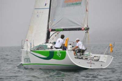 Fertiberia a menos de 100 millas de la Fastnet Rock Fertiberia a menos de 100 millas de la Fastnet Rock