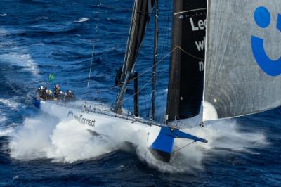 LawConnect revalidó su título en la 79 Rolex Sydney Hobart LawConnect revalidó su título en la 79 Rolex Sydney Hobart