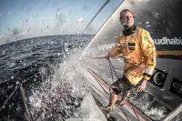 MAPFRE adelanta al favorito de la Volvo Ocean Race y se coloca tercero