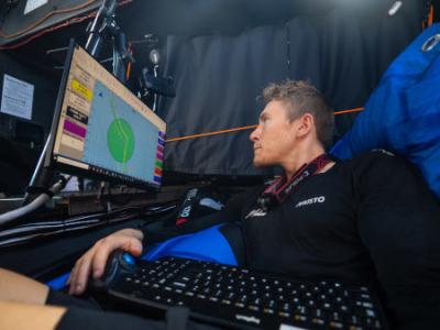 Ocean Race. Malizia lidera a la flota mientras aceleran hacia el norte Ocean Race. Malizia lidera a la flota mientras aceleran hacia el norte