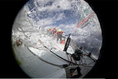 Reagrupamiento general en las Azores. El viento pierde fuelle en la aproximación al archipiélago Reagrupamiento general en las Azores. El viento pierde fuelle en la aproximación al archipiélago