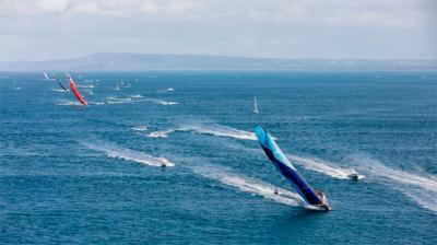 Vestas 11th Hour Racing es el líder tras una igualadísima salida desde Melbourne Vestas 11th Hour Racing es el líder tras una igualadísima salida desde Melbourne