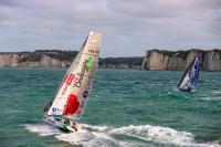 Última hora: El Imoca BUREAU VALLEE de  Louis Burton y Davy Beaudart desarbola. Situación de la regata