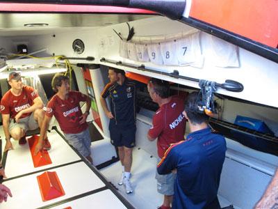 “LA ROJA” VISITO EL CAMPER “LA ROJA” VISITO EL CAMPER