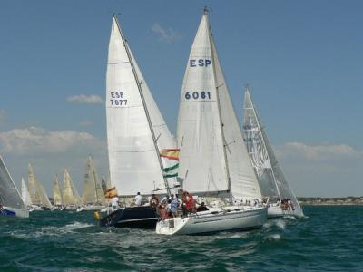 25 embarcaciones disputan ya la 33 Regata Mar de Alborán 25 embarcaciones disputan ya la 33 Regata Mar de Alborán