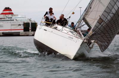 3ª Prueba del Trofeo Otoño en el Abra. ‘Symphony’ y ‘Zazpiki’ siguen con su duelo 3ª Prueba del Trofeo Otoño en el Abra. ‘Symphony’ y ‘Zazpiki’ siguen con su duelo
