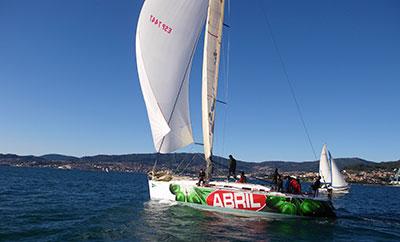 Aceites Abril, Bosch Comunicacion Center, Arroutado II y Deep Blue vencedores del XV Trofeo Puerto de Vigo
