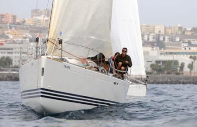 Aplazada hasta nueva fecha la Regata al Roque de Gando de cruceros por falta de viento Aplazada hasta nueva fecha la Regata al Roque de Gando de cruceros por falta de viento