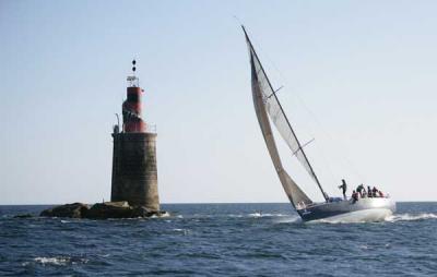 Arranca el Conde de Gondomar con mar y viento al mejor estilo marinero