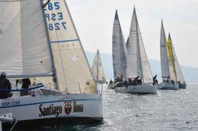 Buen inicio en Aguete de la la XII regata pinturas Internacional Joyería Arizaga-Gran Premio Galos 