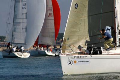 Comenzó la III Liga de Invierno, de la Bahía de Cádiz, con las victorias de “Buzz-Lightyear”, “Mambrú” y “Visir” Comenzó la III Liga de Invierno, de la Bahía de Cádiz, con las victorias de “Buzz-Lightyear”, “Mambrú” y “Visir”