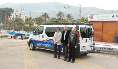 Comercial Moll dona 3.000 euros para el desarrollo de las actividades deportivas del RCN Dénia Comercial Moll dona 3.000 euros para el desarrollo de las actividades deportivas del RCN Dénia