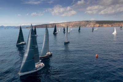 Comienza la pelea por La Larga con la flota navegando rumbo a Ibiza Comienza la pelea por La Larga con la flota navegando rumbo a Ibiza