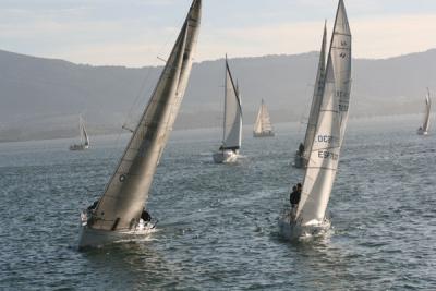 Doblete de ‘Yamamay’ y ‘Puntarrás’ en la primera jornada del Campeonato de Cantabria de cruceros-Trofeo RANC Doblete de ‘Yamamay’ y ‘Puntarrás’ en la primera jornada del Campeonato de Cantabria de cruceros-Trofeo RANC