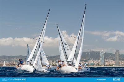 El 49 GODÓ Vela corona a sus campeones El 49 GODÓ Vela corona a sus campeones