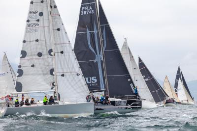 El asturianoTaxus Medio Ambiente lidera el Campeonato de Bizkaia de Cruceros El asturianoTaxus Medio Ambiente lidera el Campeonato de Bizkaia de Cruceros