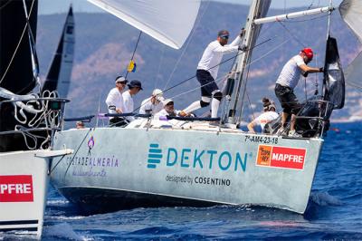 El barco almeriense ‘Peneque Pro’ cumple su primer objetivo en la 40 Copa del Rey Mapfre El barco almeriense ‘Peneque Pro’ cumple su primer objetivo en la 40 Copa del Rey Mapfre