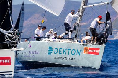 El barco almeriense ‘Peneque Pro’ cumple su primer objetivo en la 40 Copa del Rey Mapfre